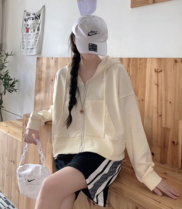 NIKE耐克短款卫衣女春秋薄款夹克春季宽松...