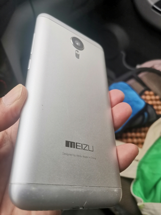 魅族MX5手机，3+16g，成色如图，品相...