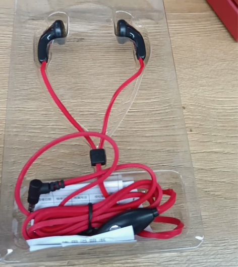 音乐手机耳机，全新尾货一个，纽曼的 感兴趣...