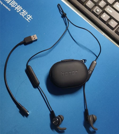 荣耀AM61蓝牙耳机，公司奖的，9.99新...