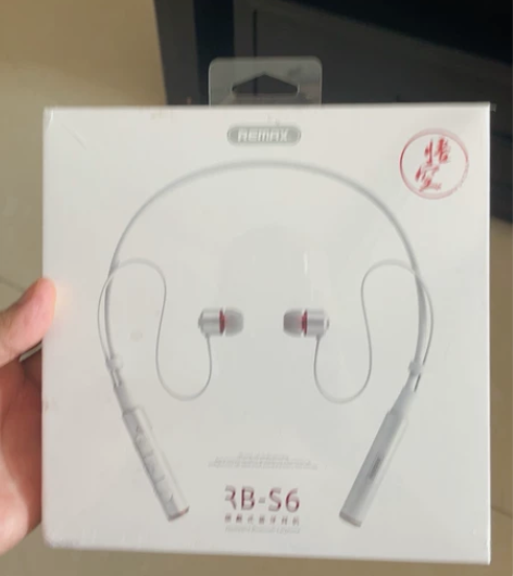 remax蓝牙耳机未拆封~ 感兴趣的话点“...