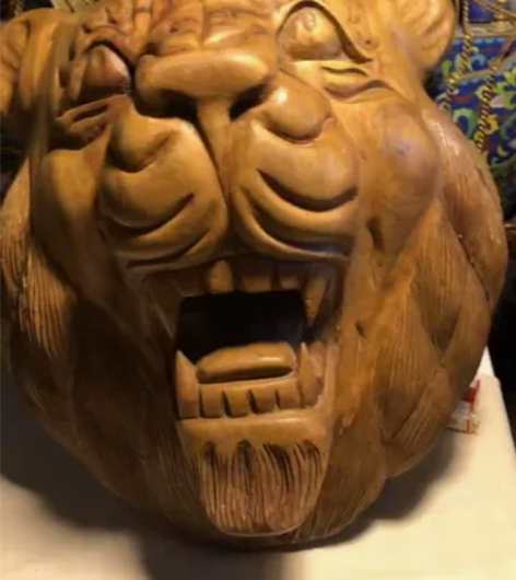 木雕摆件，纯手工錾刻，器型大，一块木头成型...