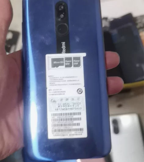 红米8a手机开机屏坏 感兴趣的话点“我想要...