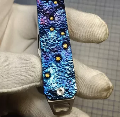 钛合金工具刀。户外edc多功能小刀。带锯齿...