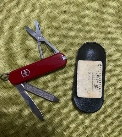 瑞士小军刀，正品外国购入可自用、可收藏 刀...