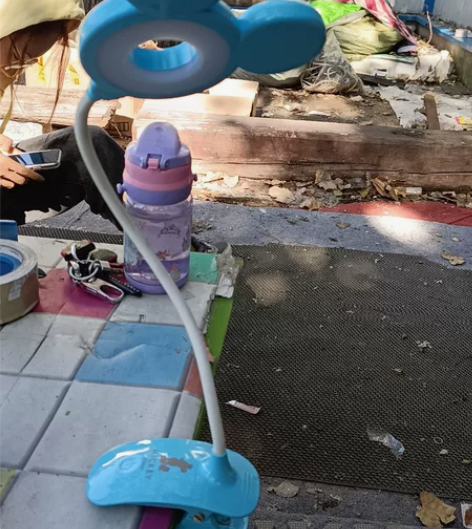 处理米奇夹子灯，12.8包邮。 原价58一...