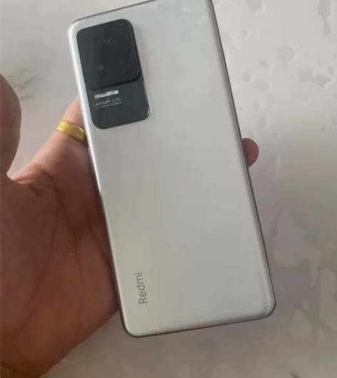 红米k50银色12+256版本，游戏手机，...