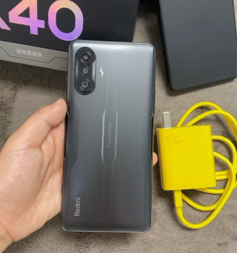 红米k40游戏增强版12+256。配件带盒...
