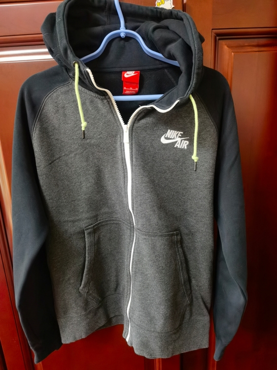 Nike 耐克 卫衣运动服，衣服带薄绒，尺...