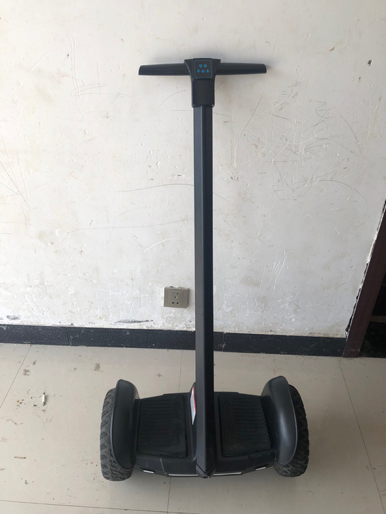 品牌型号 ：柏思图越野电动自平衡车智能