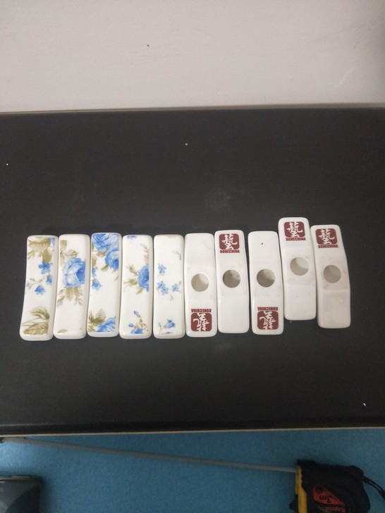 七八十年代瓷器毛笔架筷子架。单价感兴趣的话...