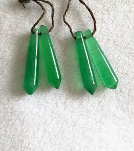 朋友手里结缘两对冰种翡翠水滴耳坠吊坠，老翡...