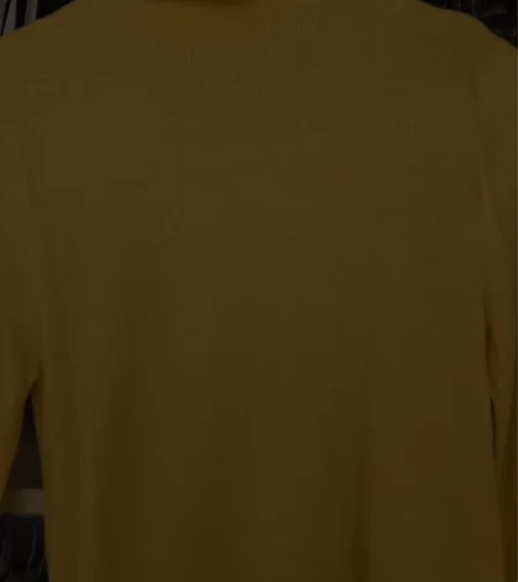 全新 朝花夕拾 半高领针织衫 含羊毛 黄色...