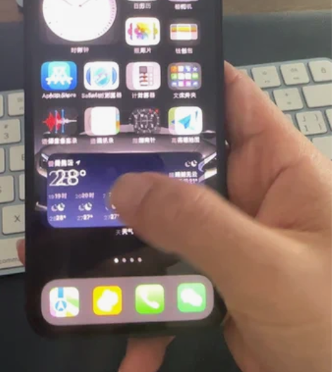 iPhone 12 黑色 64g，国行，一...