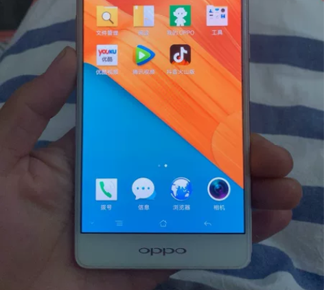 OPPO R7sm  成色9成新以上，很漂...