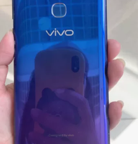 vivoz3  6+64  蓝色的，成色如...