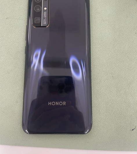 荣耀30 8+128G的5G版 麒麟985...