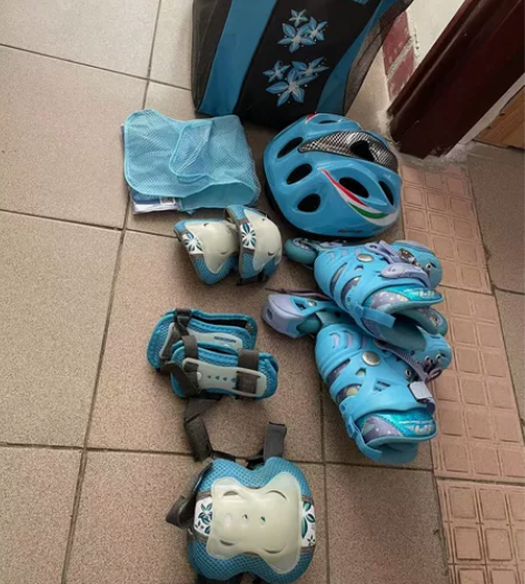 【包邮】品牌专业儿童轮滑鞋女孩男童滑溜冰鞋...