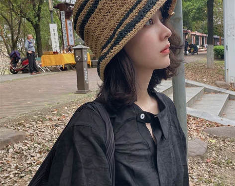 日系条纹草编手工草帽女夏百搭休闲显脸小可折...
