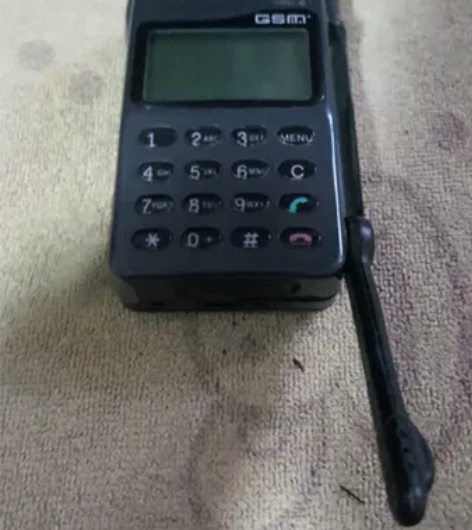 非玩家收藏的粉丝福利购一代神机索尼Z1，S...