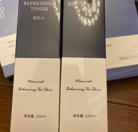全新未拆封！化妆水 爽肤水 保质期到24年...