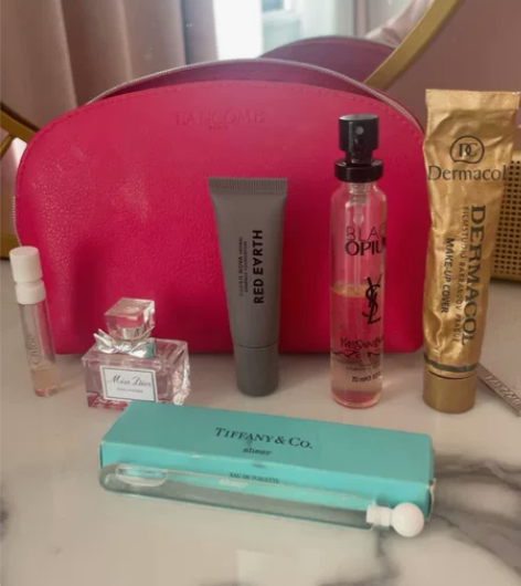 怀孕了 ，化妆品和香水各种小样便宜出 余量...