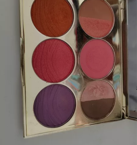 人鱼之水修容盘 一盘解决眼影高光修容 出门...