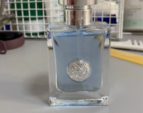 范思哲香水 男香 30ml 余量如图 感兴...