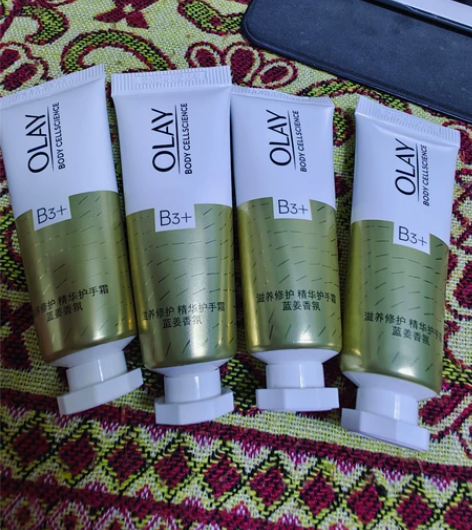 全新olay护手霜10ml 买身体乳送的护...