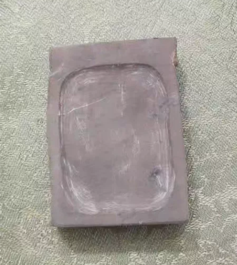 端砚杂坑1号，下发很好，难打磨干净，介意勿...