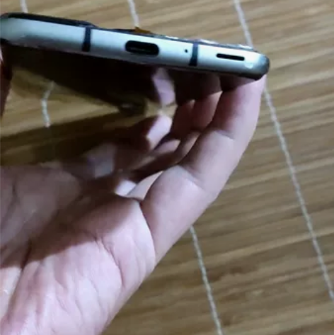 夏普R3 夏普r3  SHV44 骁龙85...