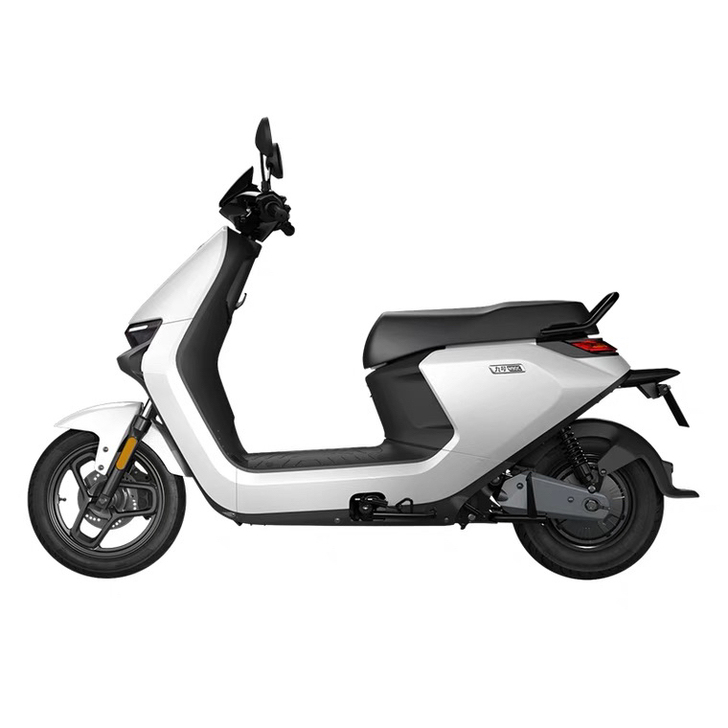 九号n90c，白色，买了不到3个月，120...