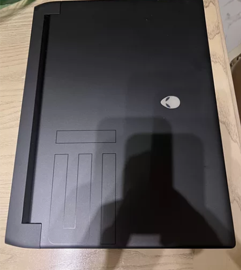 外星人M15 r6 21年12月购入,超轻...