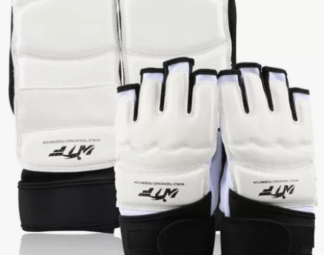 专业跆拳道护手护脚拳击散打格斗护具护手套