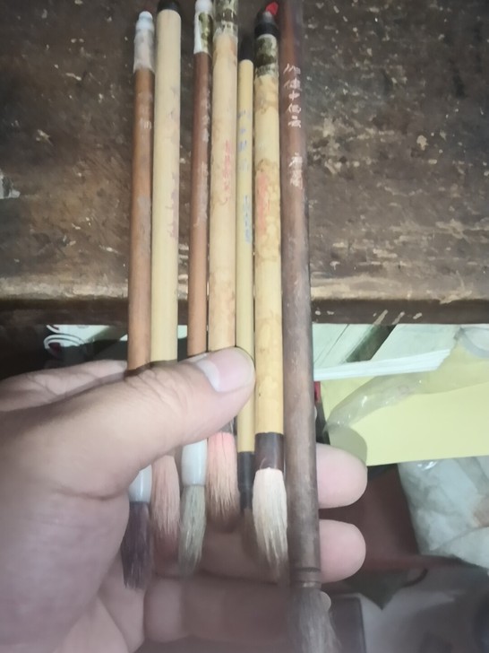 老毛笔 文房用品毛笔七只 带刻字签名品相如...