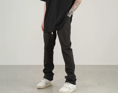 黑色修身显瘦长裤 感兴趣的话点“我想要”和...