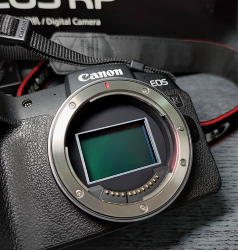 佳能eos rp 单机 去年5月京东自营买...
