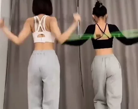 处理家用8字拉力器健身弹力带瑜伽男女开肩神...