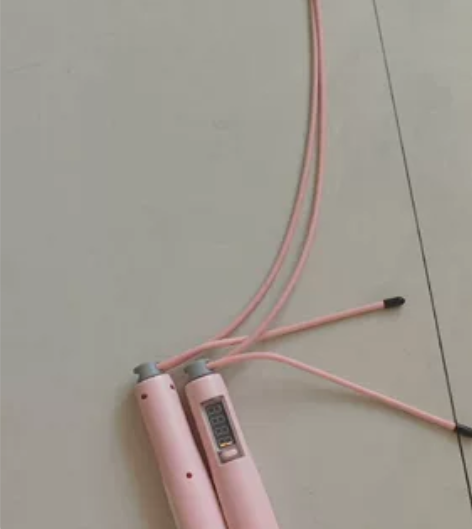 二手计数跳绳。 仅限自提。轻微使用痕迹￥1...