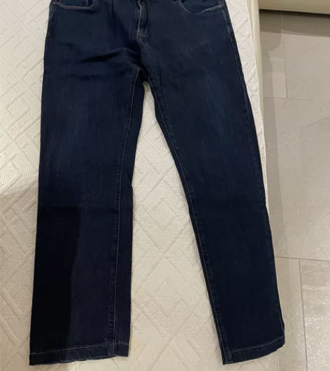 男士牛仔裤。9新。2.6腰围，2.95裤长...