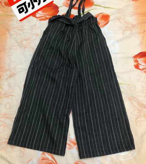 女士背带阔腿裤，显瘦，只穿过一次根新的一样...