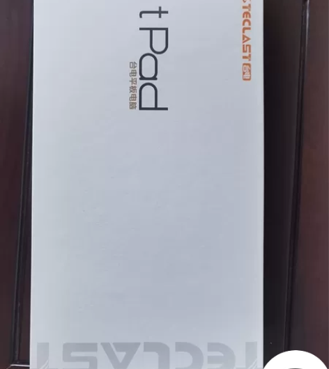 全新！！！台电品牌4+64G全网通学生平板...