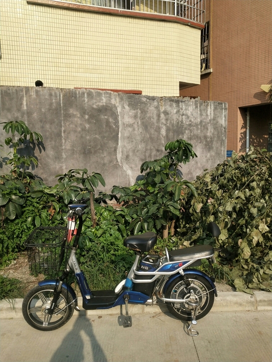 急转台铃电动车原装电池续航三十多公里平时很...