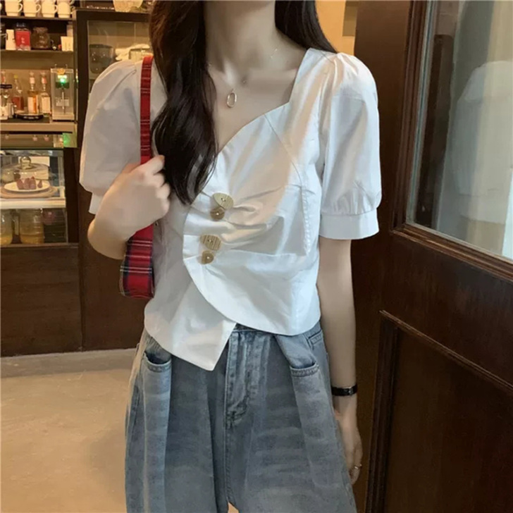 婉扮 衬衫，买来一次没穿过，有点小，洗过一...