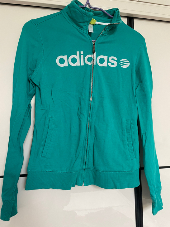 Adidas阿迪达斯neo三叶草外套，m码...