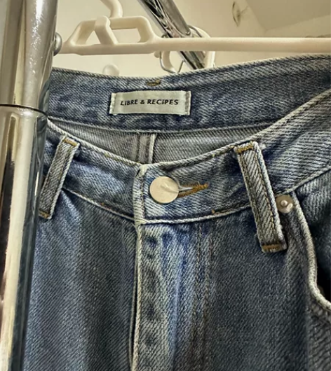 都是韩国代购直筒牛仔裤复古蓝 腰围68，M...