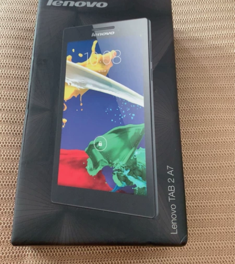 店里活动，剩下两台平板，已经卖出一台，全新...