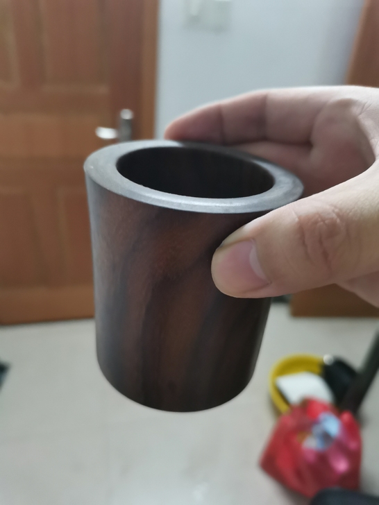小红木笔筒