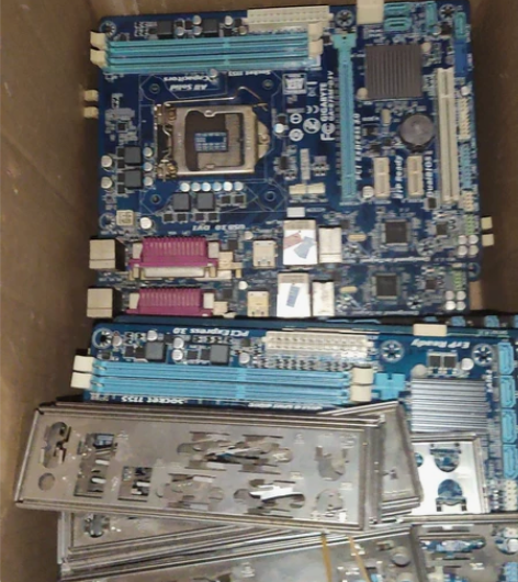 技嘉B75主板 感兴趣的话点“我想要”和我...