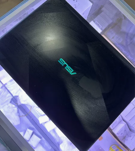 华硕笔记本vivo book  15寸 独...
